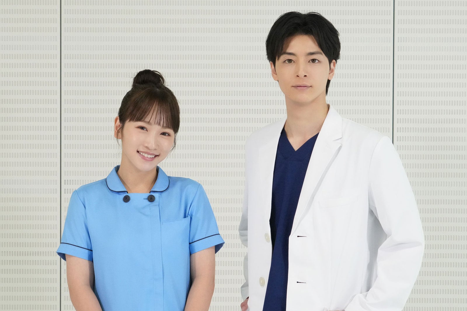 川栄李奈、高杉真宙（C）日本テレビ