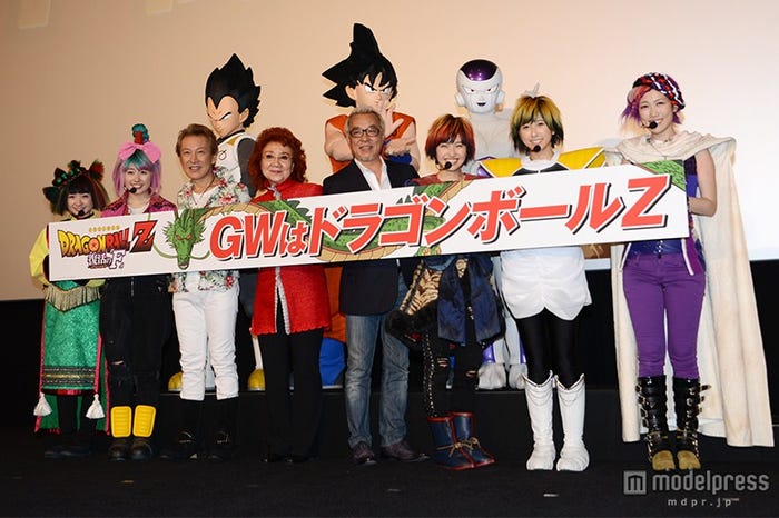 映画『ドラゴンボールZ 復活の「F」』の舞台挨拶に登壇した(左から)有安杏果、佐々木彩夏、堀川りょう、野沢雅子、中尾隆聖、百田夏菜子、玉井詩織、高城れに【モデルプレス】