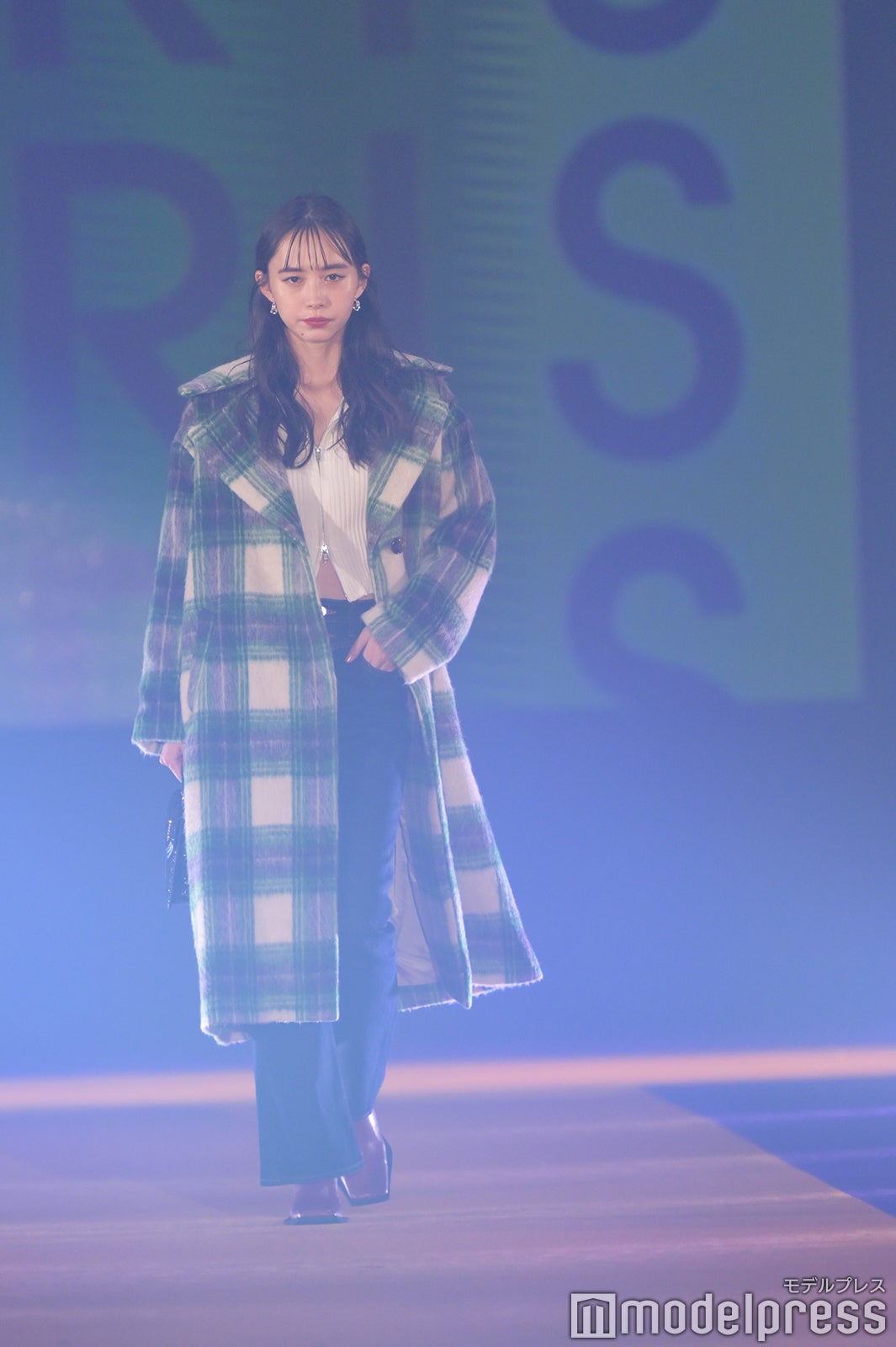 （C）モデルプレス