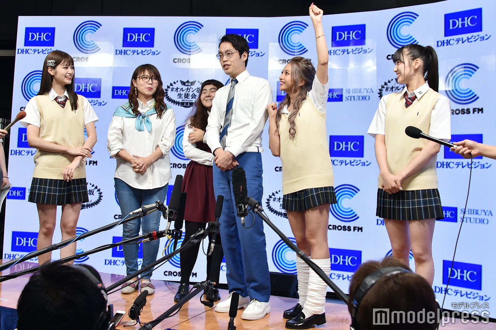 生見愛瑠、山崎ケイ、はら、川瀬名人、ゆきぽよ、下尾みう （C）モデルプレス