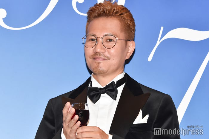 Exile Atsushi スッキリ で スナちゃん 生披露 お茶目なキャラクターが話題 モデルプレス Exile Atsushi スッキリ で スナちゃん 生披露 お茶目なキャラクターが話題 モデルプレス