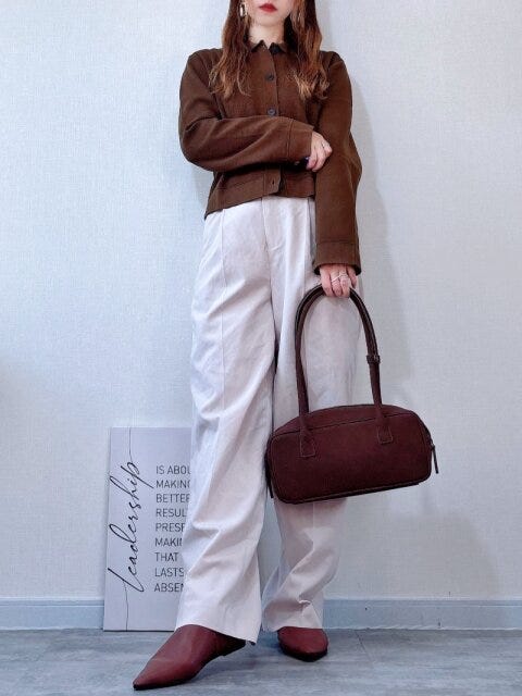 上品ツートーンカラーで作るワントーンコーデ