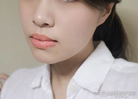 気品漂うオフィスメイク/写真・MAKO(C)モデルプレス