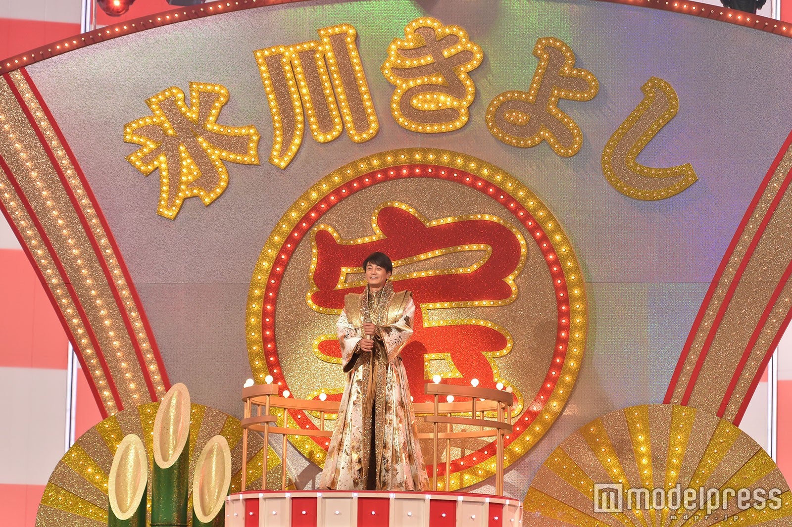 氷川きよし（C）モデルプレス