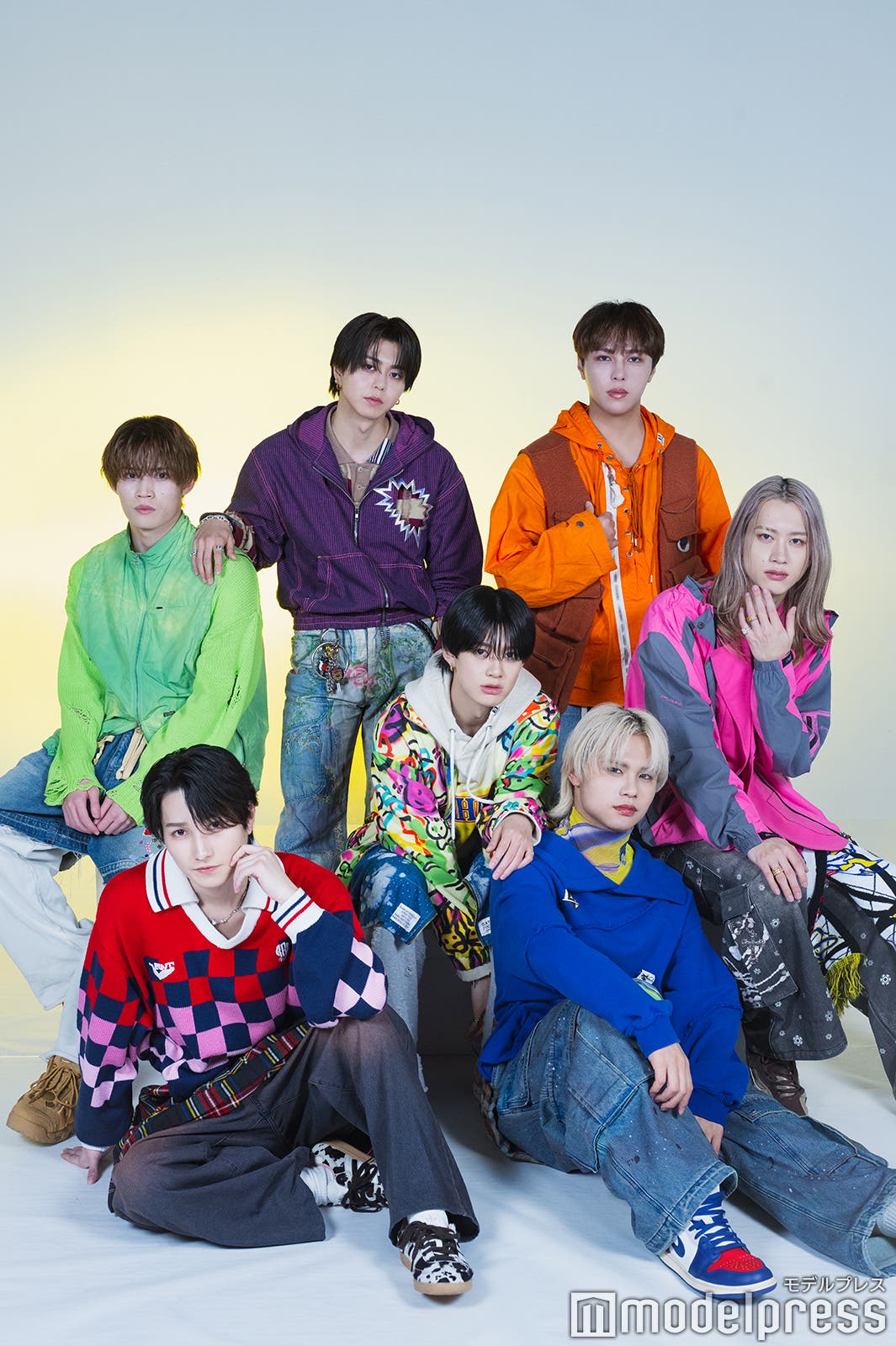 BUDDiiS(上段左から)SEIYA、KEVIN(中段左から)TAKUYA、FUMINORI、MORRIE(下段左から)YUMA、SHOW(C)モデルプレス
