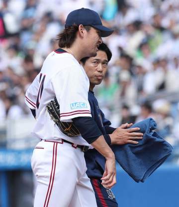 ヤクルト・池山監督「満員のお客さまに申し訳なかった」 3連敗で首位陥落 神宮球場100周年記念試合2連敗
