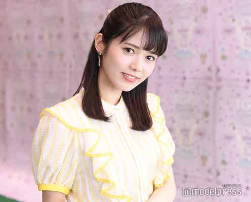 谷尻萌、“なんちゃって制服風”ミニ丈コーデ公開「スタイル良すぎる」「似合ってる」と反響