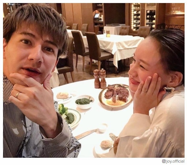 JOY、妻・わたなべ麻衣とのバースデーショット公開「こっちまで幸せになる」と羨望の声続々