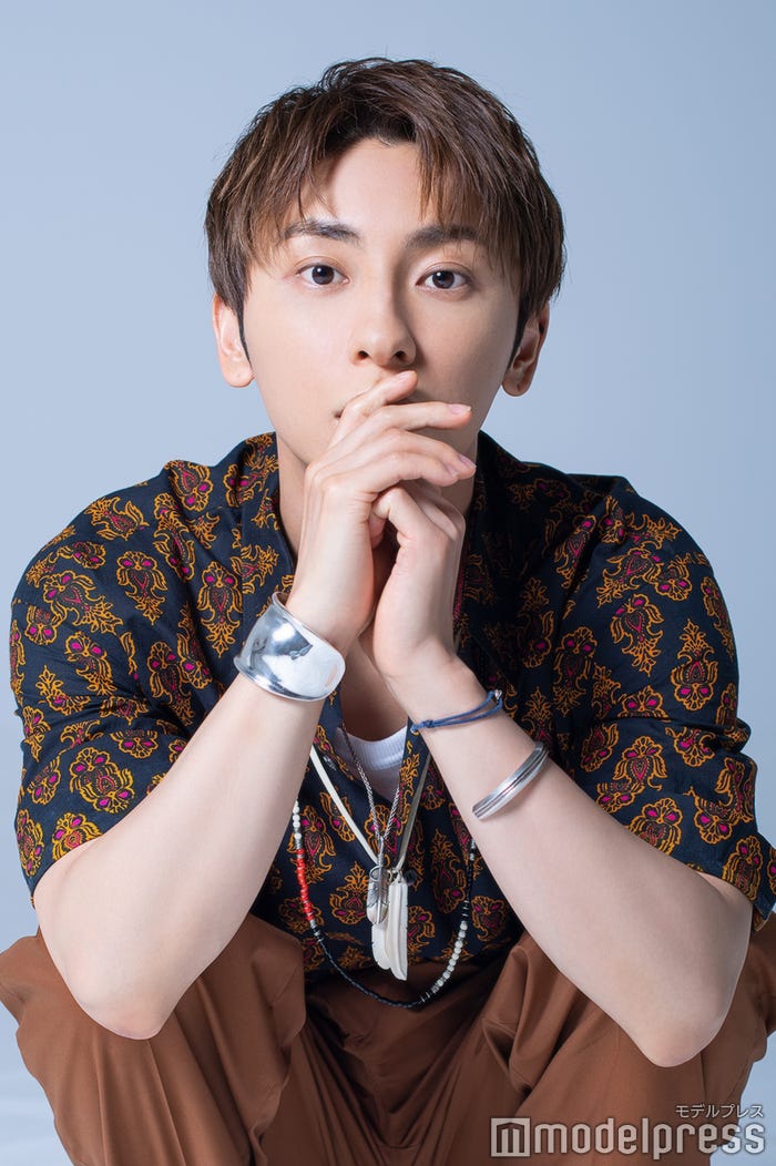 與真司郎(C)モデルプレス