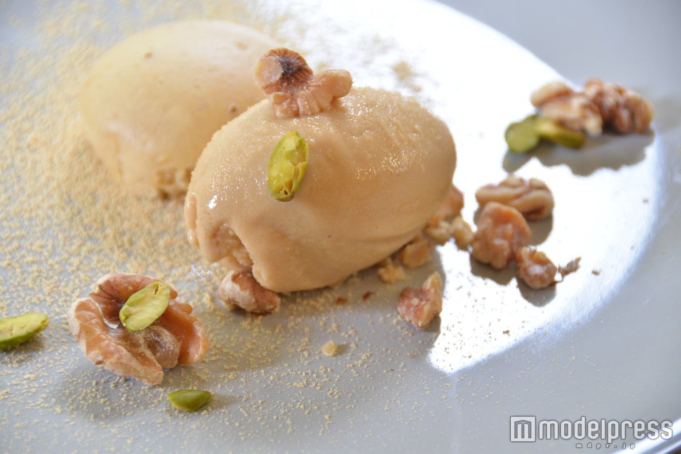 「カルピス」と味噌のブレンドソルベ 豆乳の蒸しケーキ(C)モデルプレス