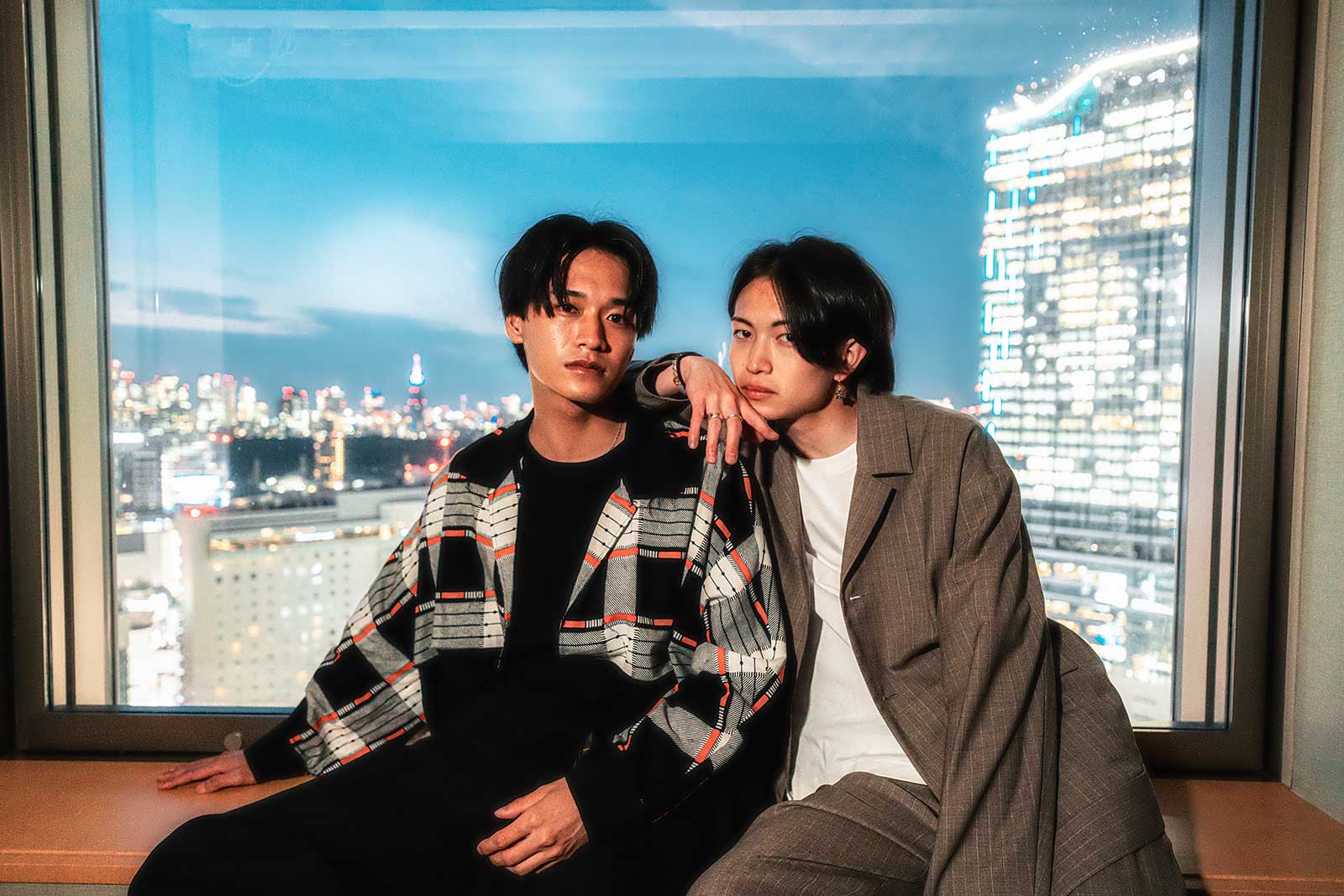 「恋オオカミ」綱啓永＆井上想良“つなそら”コンビ、2人の関係性は？TikTokドラマ出演の心境明かす＜世界が終わる1分前＞