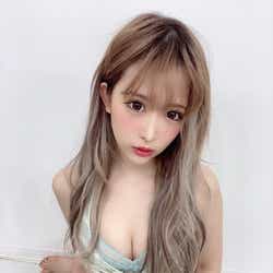 モデルプレス - 伊藤桃々、ふっくらバストあらわなSEXYランジェリー姿に絶賛の声「最強ボディ」「見惚れる」