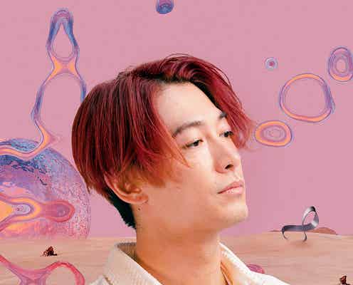 DEAN FUJIOKA、赤髪姿の初ベストアルバム「Stars of the Lid」ジャケット写真解禁 タイトルに込めた思い明かす