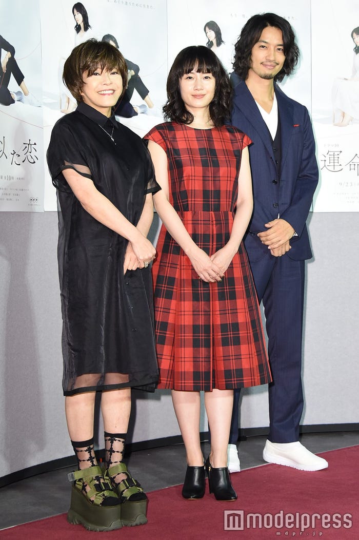 北川悦吏子氏、原田知世、斎藤工(C)モデルプレス