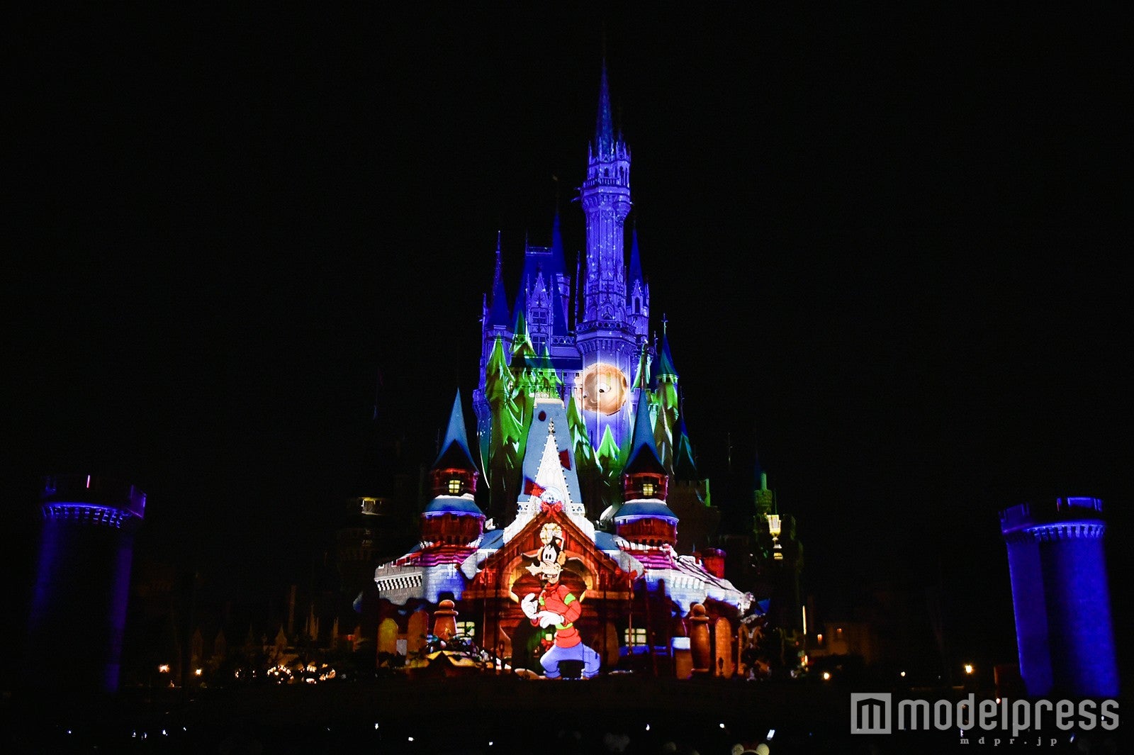 新キャッスルプロジェクション「ディズニー・ギフト・オブ・クリスマス」（C）モデルプレス（C）Disney