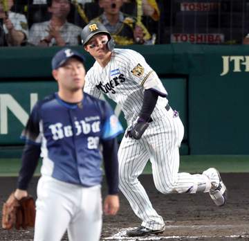 阪神・森下 先輩の意地見せた中大後輩・岩城撃ち三塁打 佐藤輝2ランお膳立て「また明日頑張ります」