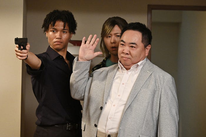 藤澤涼架、塚地武雅「リブート」第9話(C)TBS