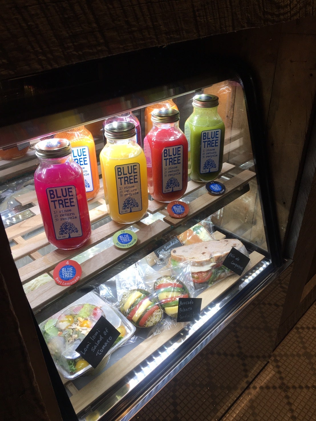 ショーケース／画像提供：株式会社フードリンクグループ