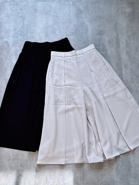 GU　ドレープキュロッツQ　BLACK　NATURAL