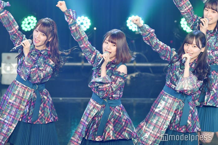加藤史帆、佐々木美玲、齊藤京子「TOKYO IDOL FESTIVAL 2018」 (C)モデルプレス