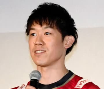 バレー男子 石川祐希がちょっと意外な女性選手と2ショット モデルプレス