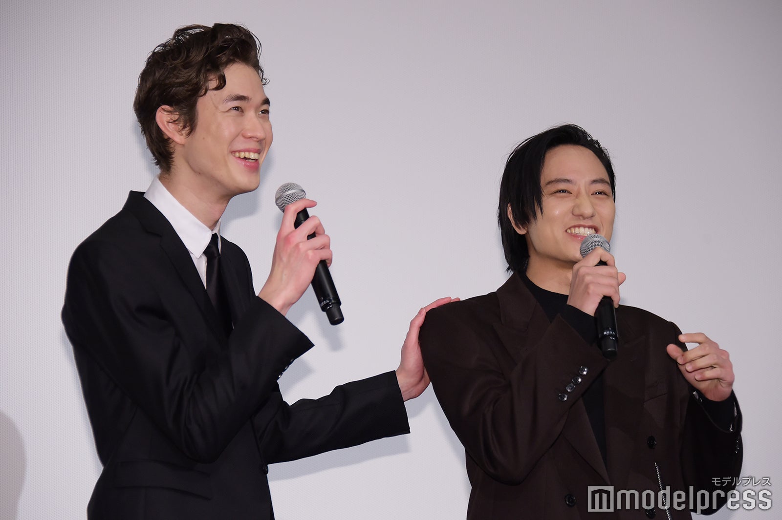 宮沢氷魚、藤原季節（C）モデルプレス