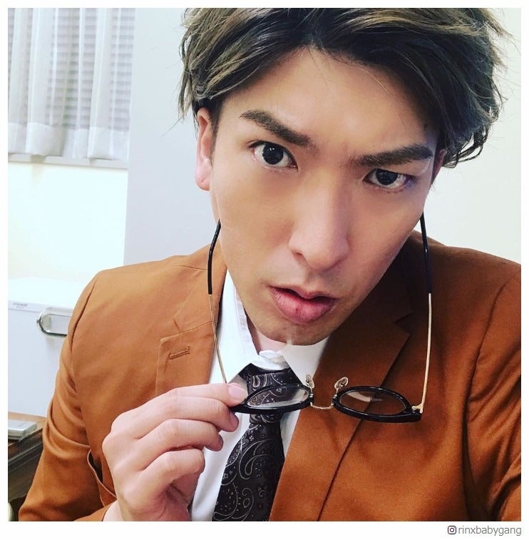Exitりんたろー スーツ姿で雰囲気ガラリ 爆イケすぎ こんな上司希望 の声 モデルプレス Exitりんたろー スーツ姿で雰囲気ガラリ 爆イケすぎ こんな上司希望 の声 モデルプレス