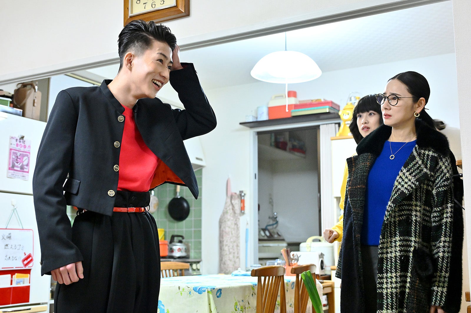 坂元愛登、河合優実、吉田羊「不適切にもほどがある！」第2話より（C）TBS