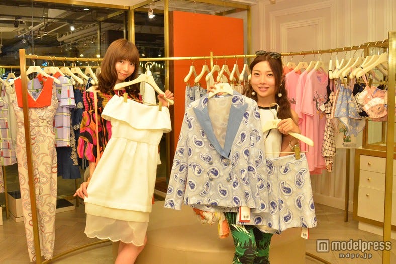 流行ファッションで女度UP、タイの芸能人御用達レトロガーリーファッション