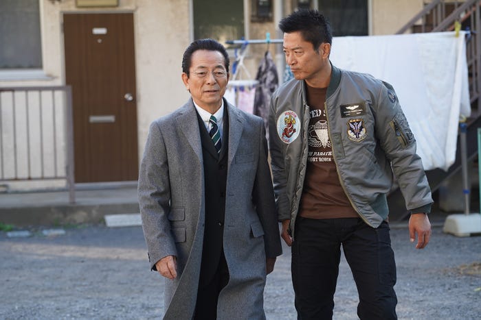 水谷豊、寺脇康文「相棒season22」第16話より(C)テレビ朝日