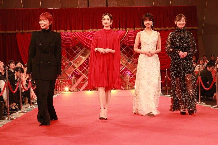 アイナ・ジ・エンド、桜田ひより、原菜乃華、福原遥(C)日本アカデミー賞協会