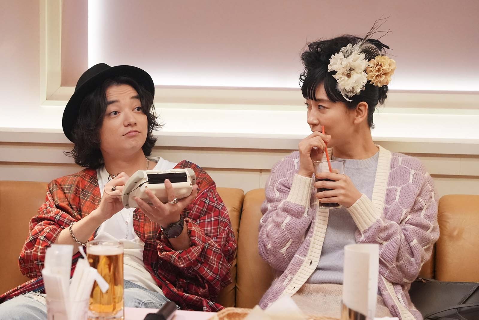 染谷将太、水川あさみ 「ブラッシュアップライフ」第8話より（C）日本テレビ