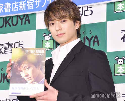 新田真剣佑「シーツに包まって…」撮影秘話明かす