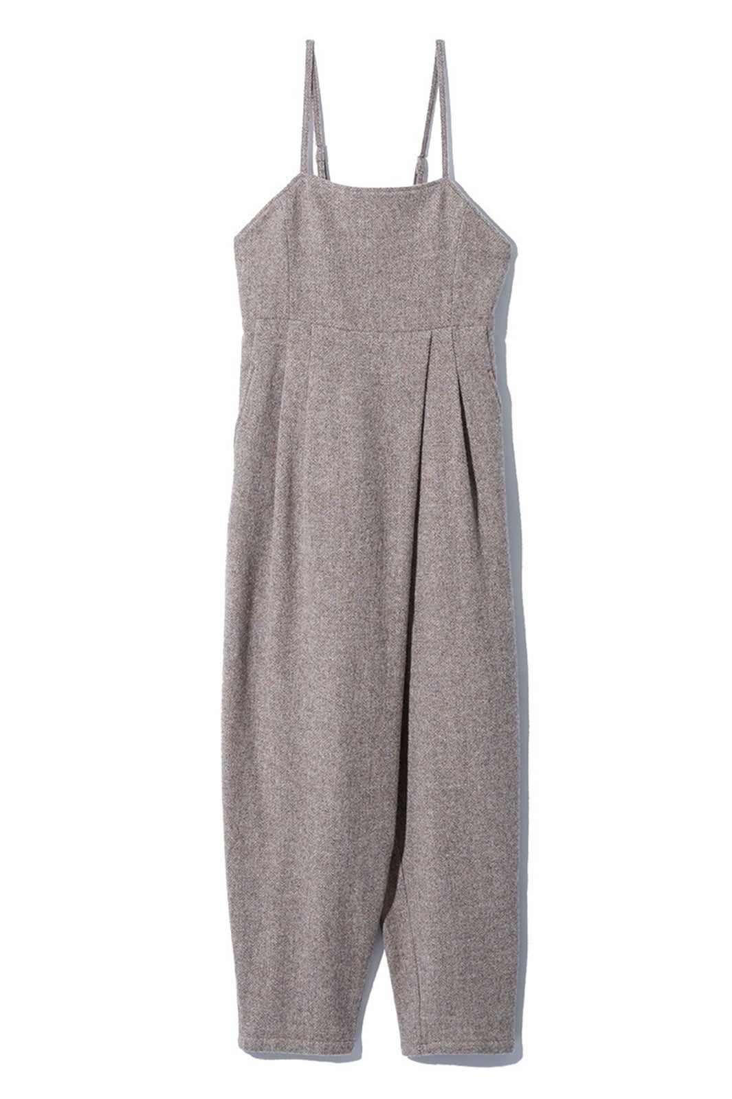 LEINWANDEのサロペット（提供写真）