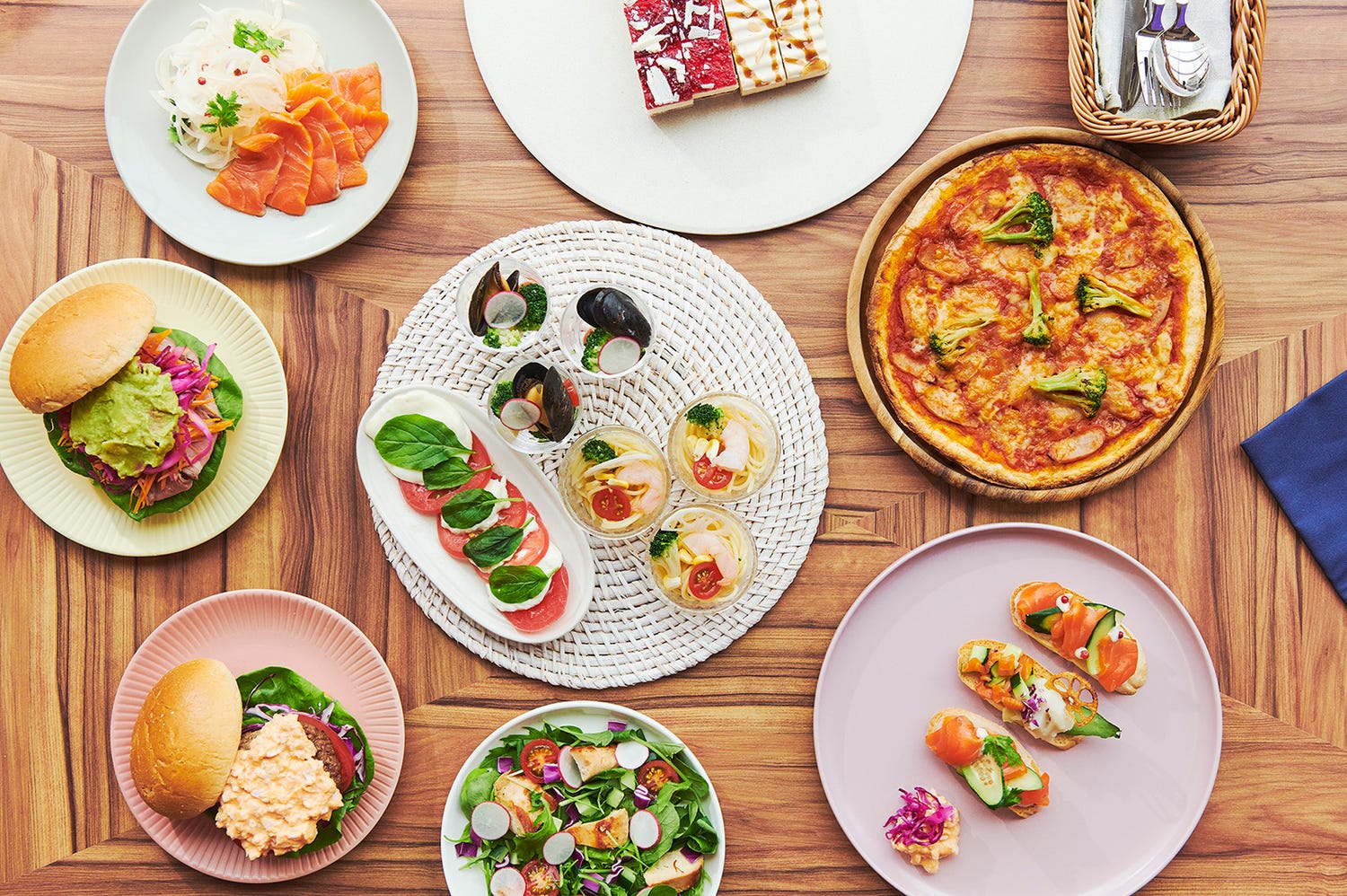 「カワスイ 川崎水族館」は食も充実 ビュッフェや特製スイーツ、展望猫カフェも営業