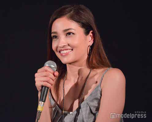 黒木メイサ、4姉妹が大集合 実家エピソード明かす<第10回沖縄国際映画祭>