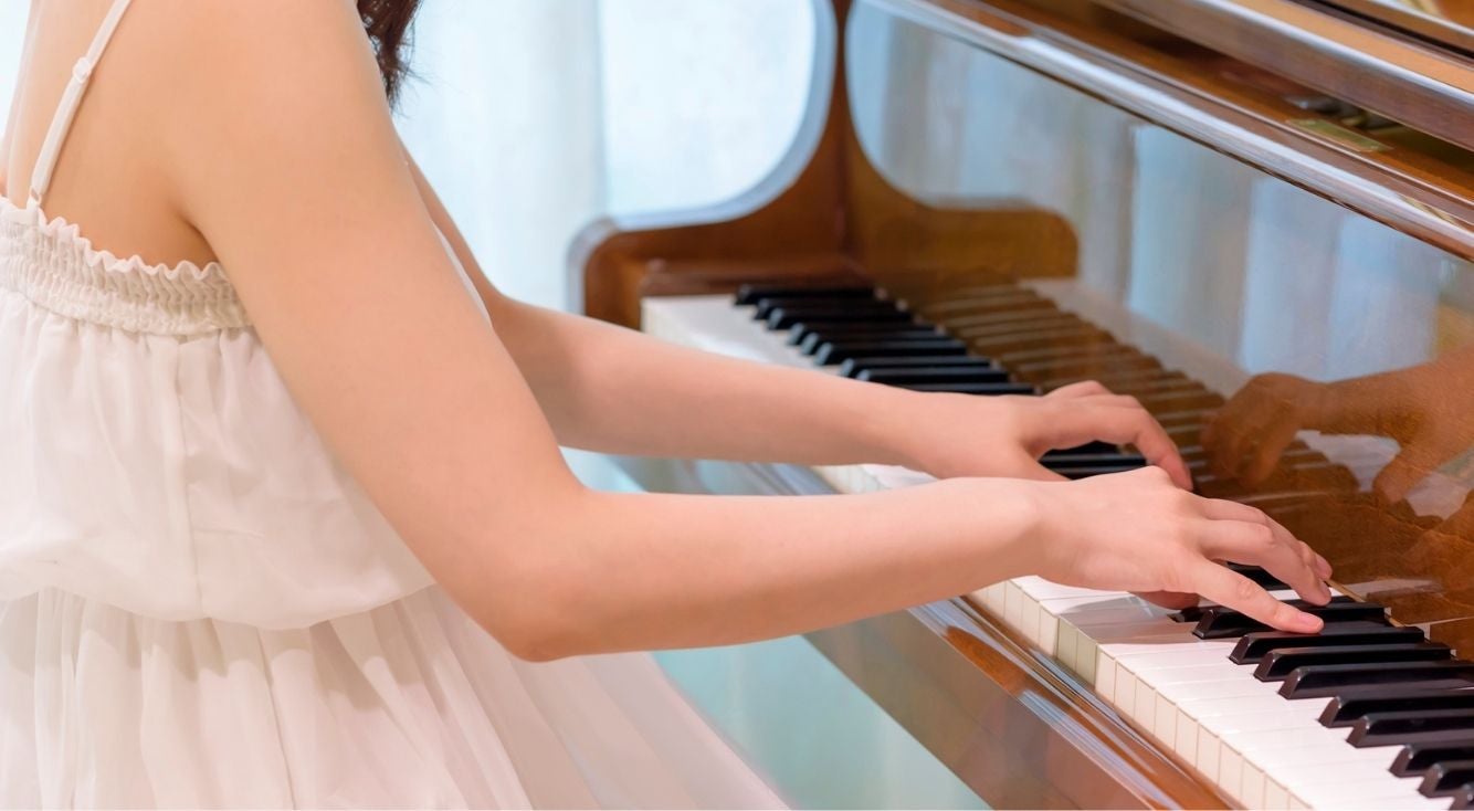 ピアノが似合う女性歌手ランキング モデルプレス