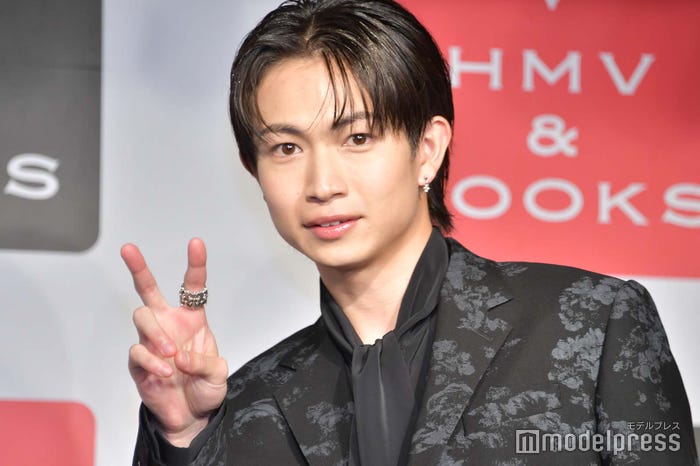 綱啓永(C)モデルプレス