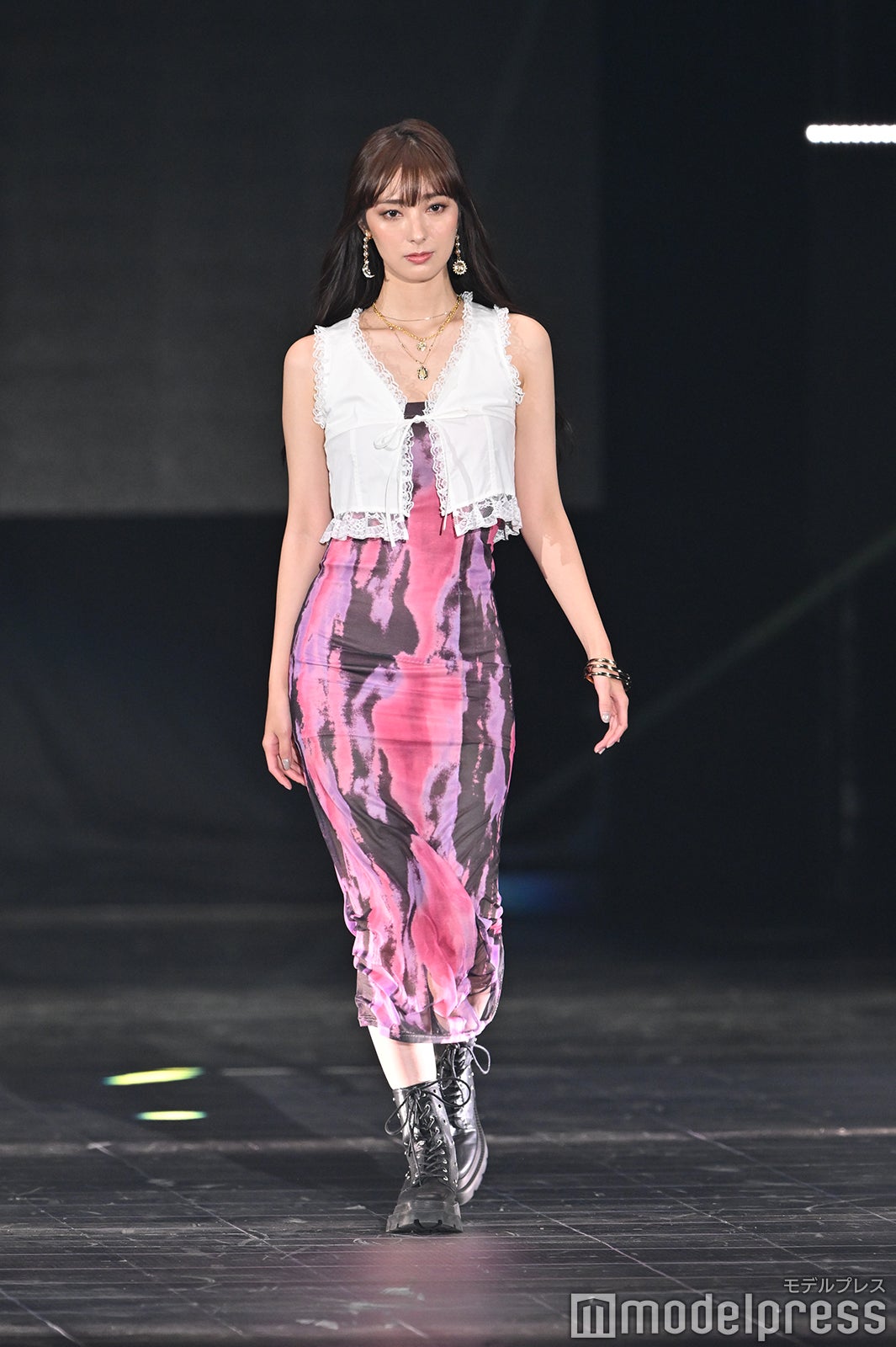 （C）モデルプレス