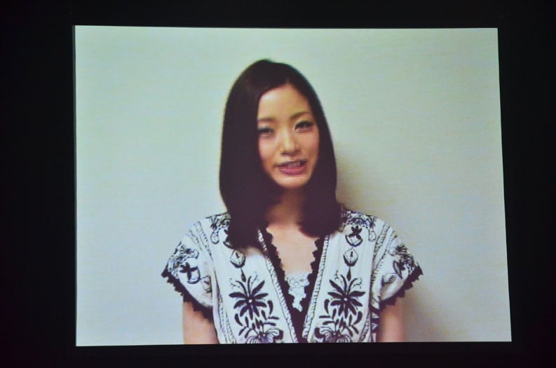 ビデオレターでメッセージを寄せた上戸彩