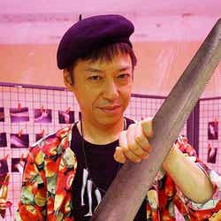 板尾創路(c)「殺しの女王蜂」製作委員会