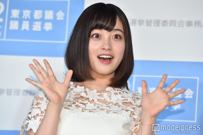 驚き顔を披露/橋本環奈 (C)モデルプレス