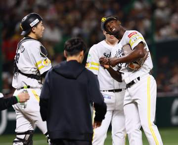 ソフトバンク・モイネロがぼう然・・・まさかの3回途中3失点KO 制球難露呈し逆転許す 2回2／3を6安打4四死球 重要初戦託されたエースが背信投球