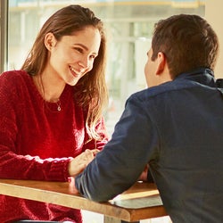 <占い>血液型別・男子が本命女子だけに言う「愛情の裏返し」セリフ