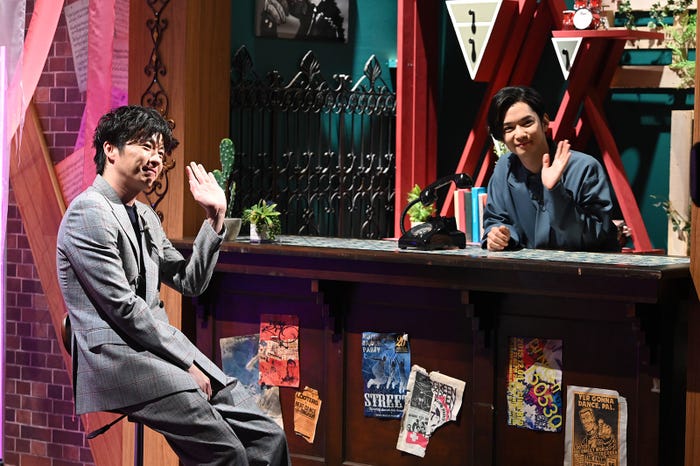 田中圭、千葉雄大(C)日本テレビ