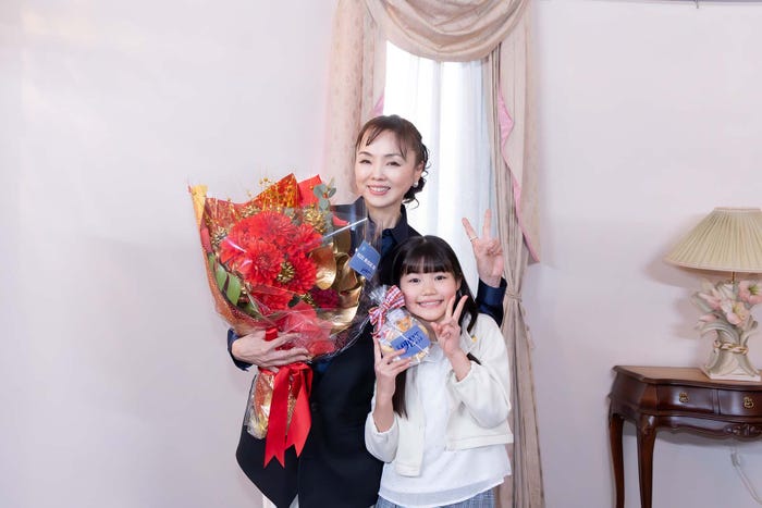 松田美由紀、小井圡菫玲C)ABCテレビ