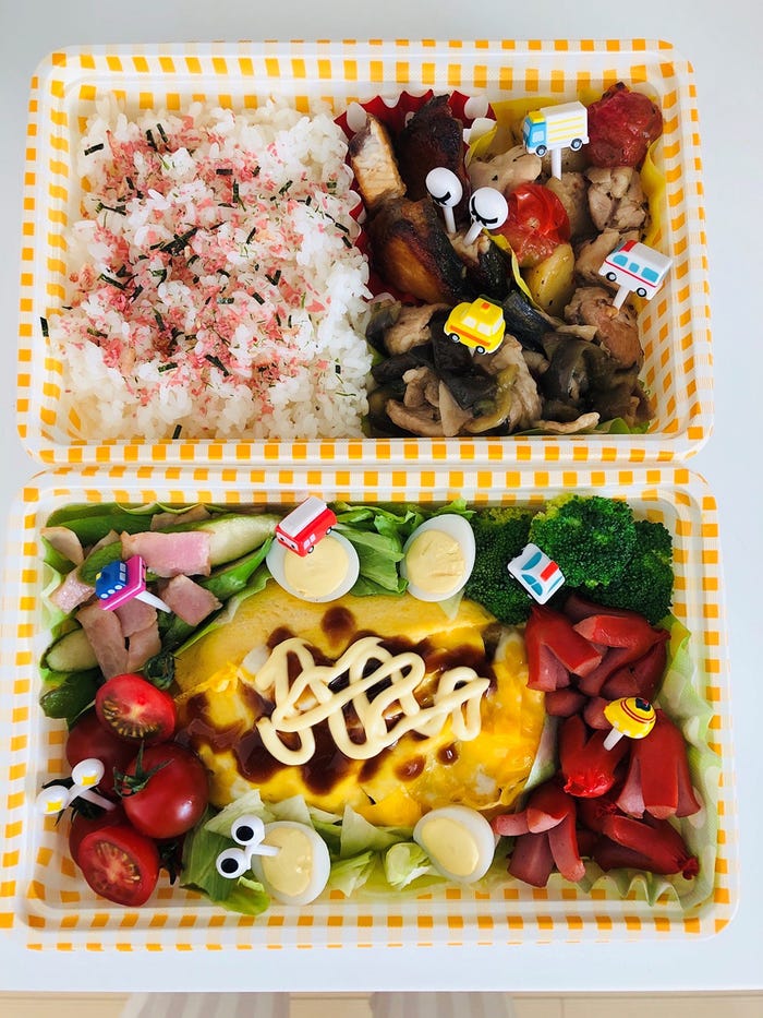 たまにはお弁当風に盛り付け!ダイエット中なのに…高カロリー(提供写真)