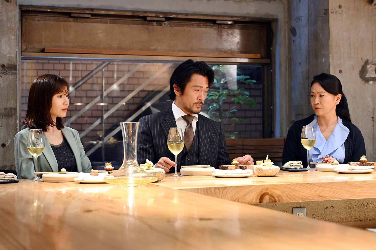 田中みな実、内野聖陽、大黒摩季「ブラックペアン シーズン２」第7話より（C）TBS