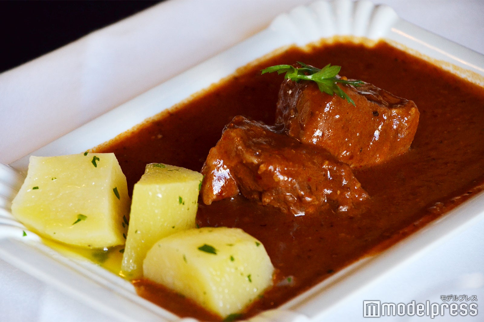 グモアケラー（C）モデルプレス