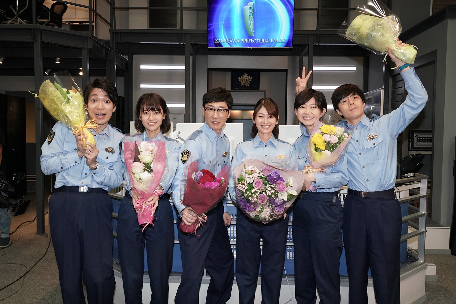 （左から）岸宗太郎、水原ゆき、安井順平、真木よう子、石橋菜津美、田村健太郎（C）日本テレビ